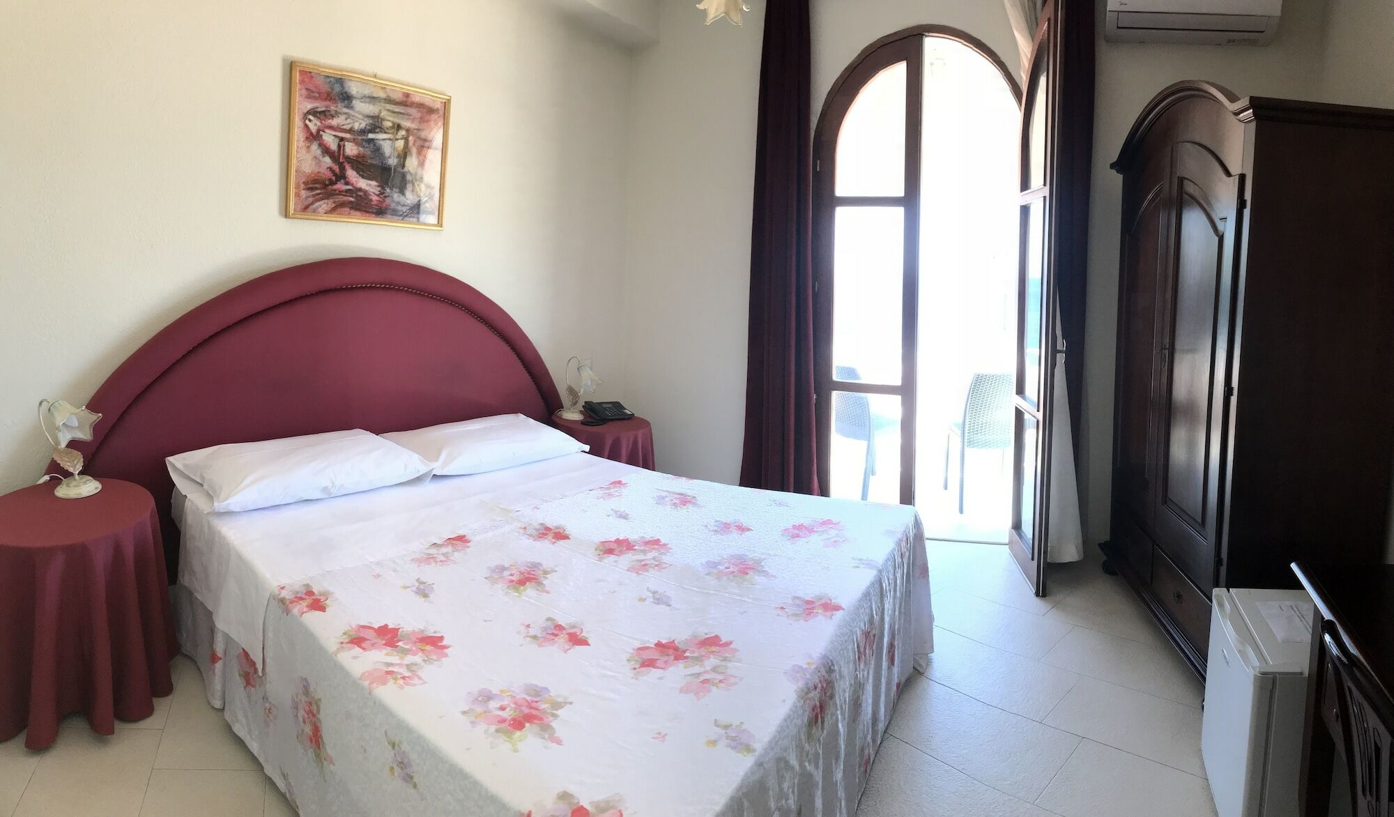 Hotel Porto Azzurro Джардини Наксос Екстериор снимка